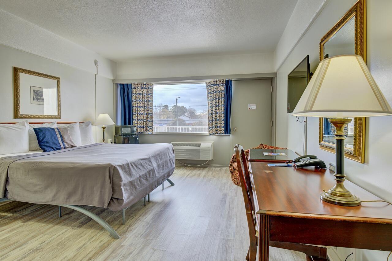 Motel 6 Norfolk, Va East Little Creek Экстерьер фото