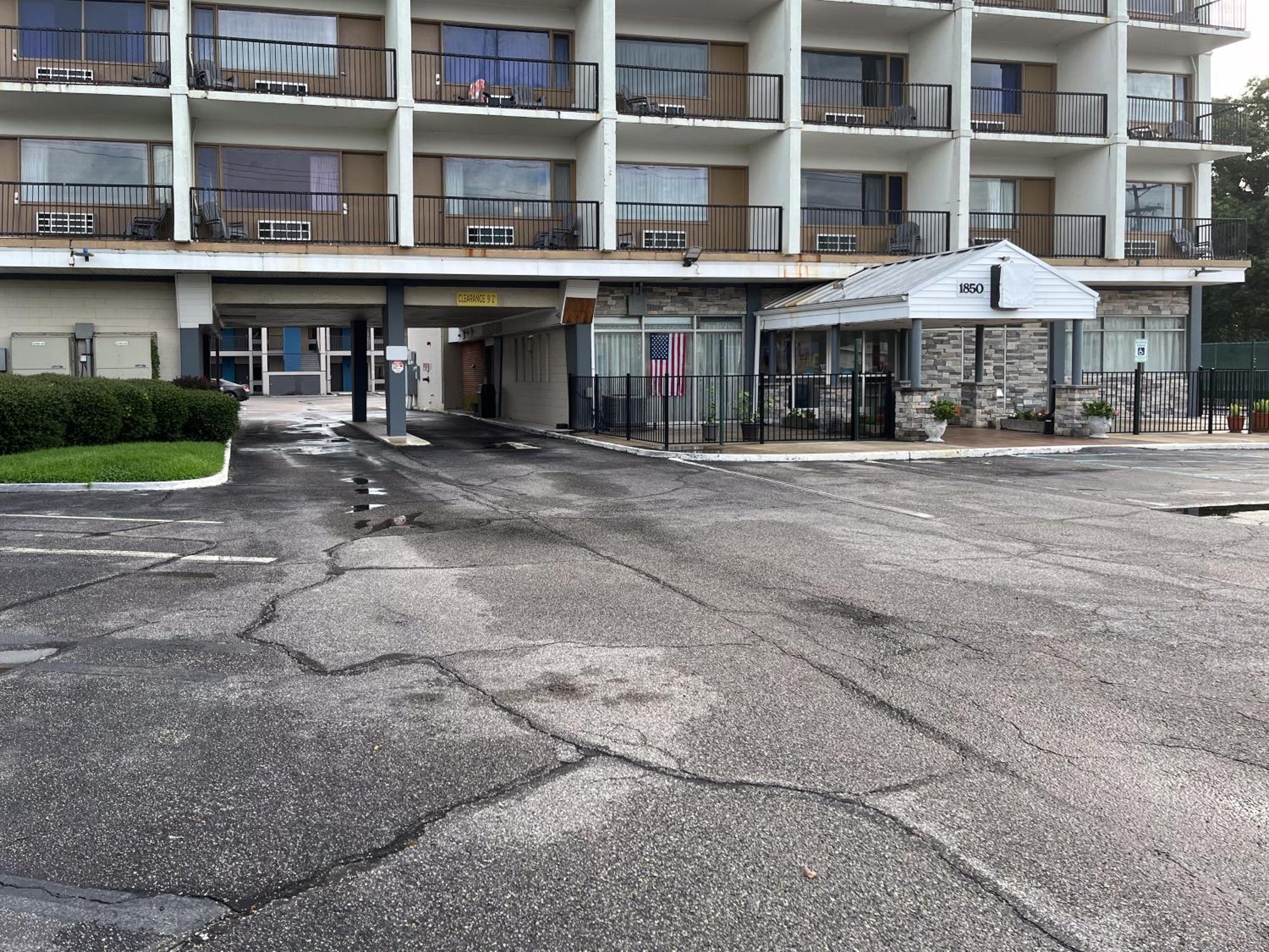 Motel 6 Norfolk, Va East Little Creek Экстерьер фото