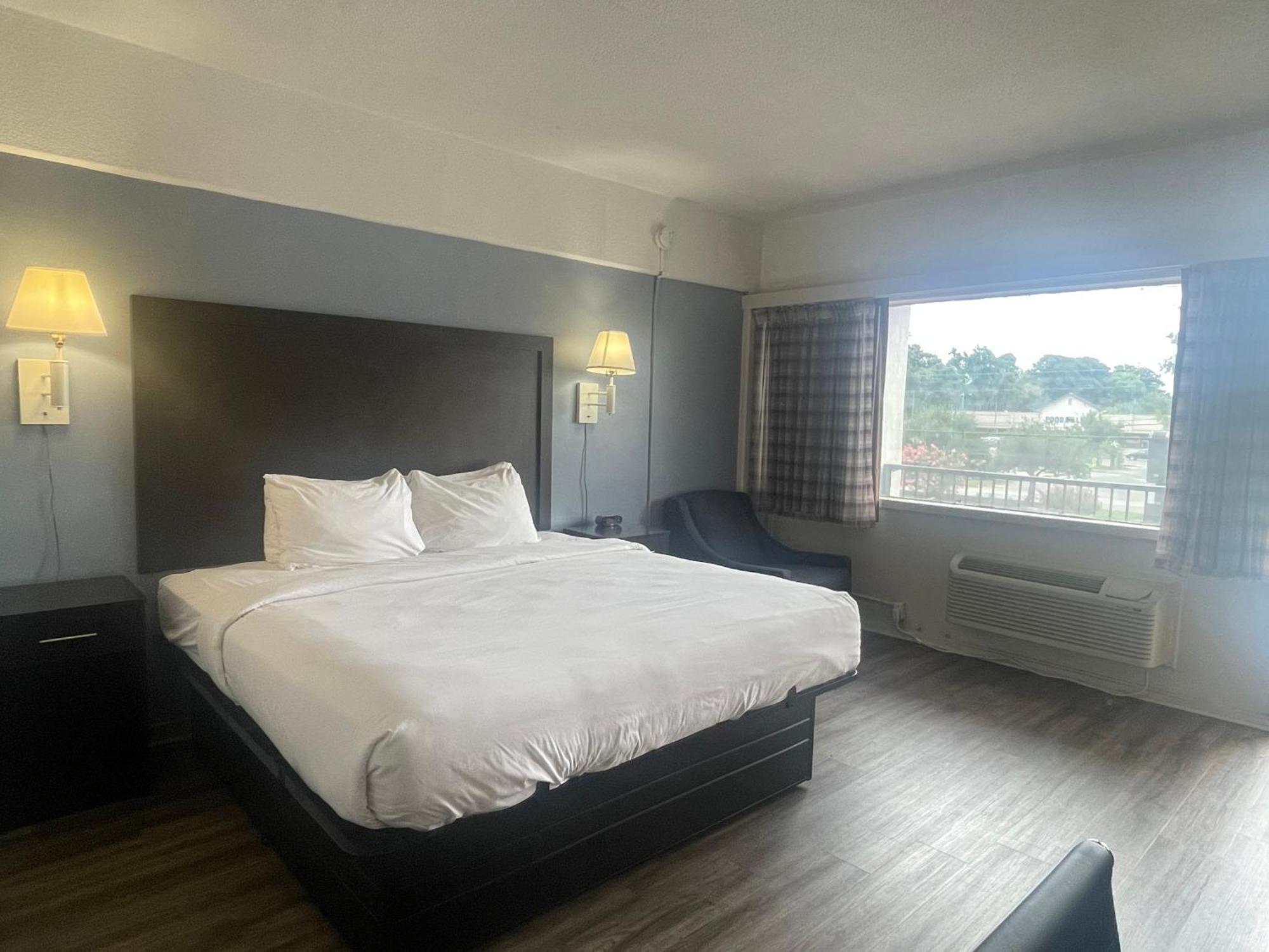 Motel 6 Norfolk, Va East Little Creek Экстерьер фото