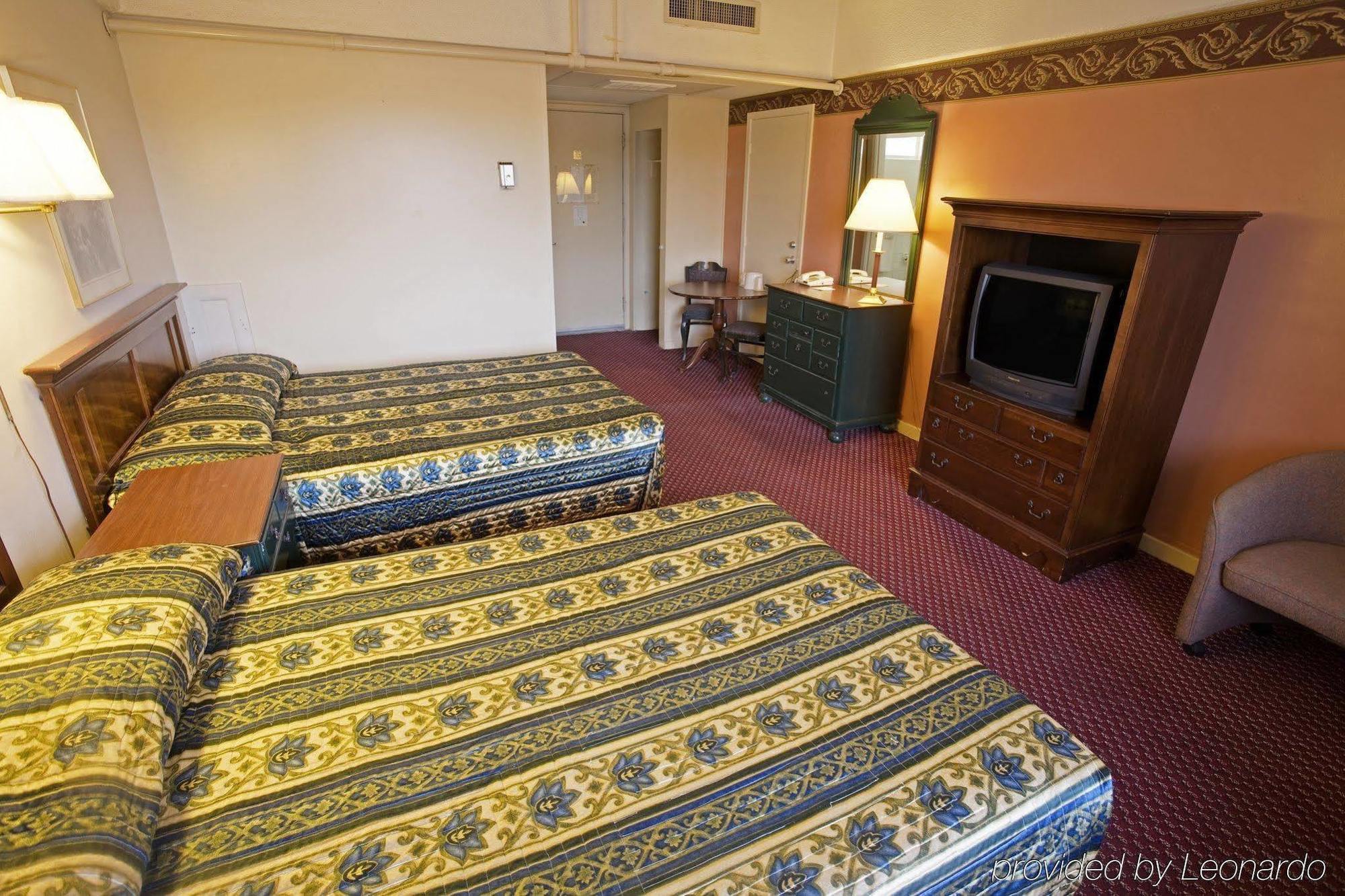 Motel 6 Norfolk, Va East Little Creek Номер фото